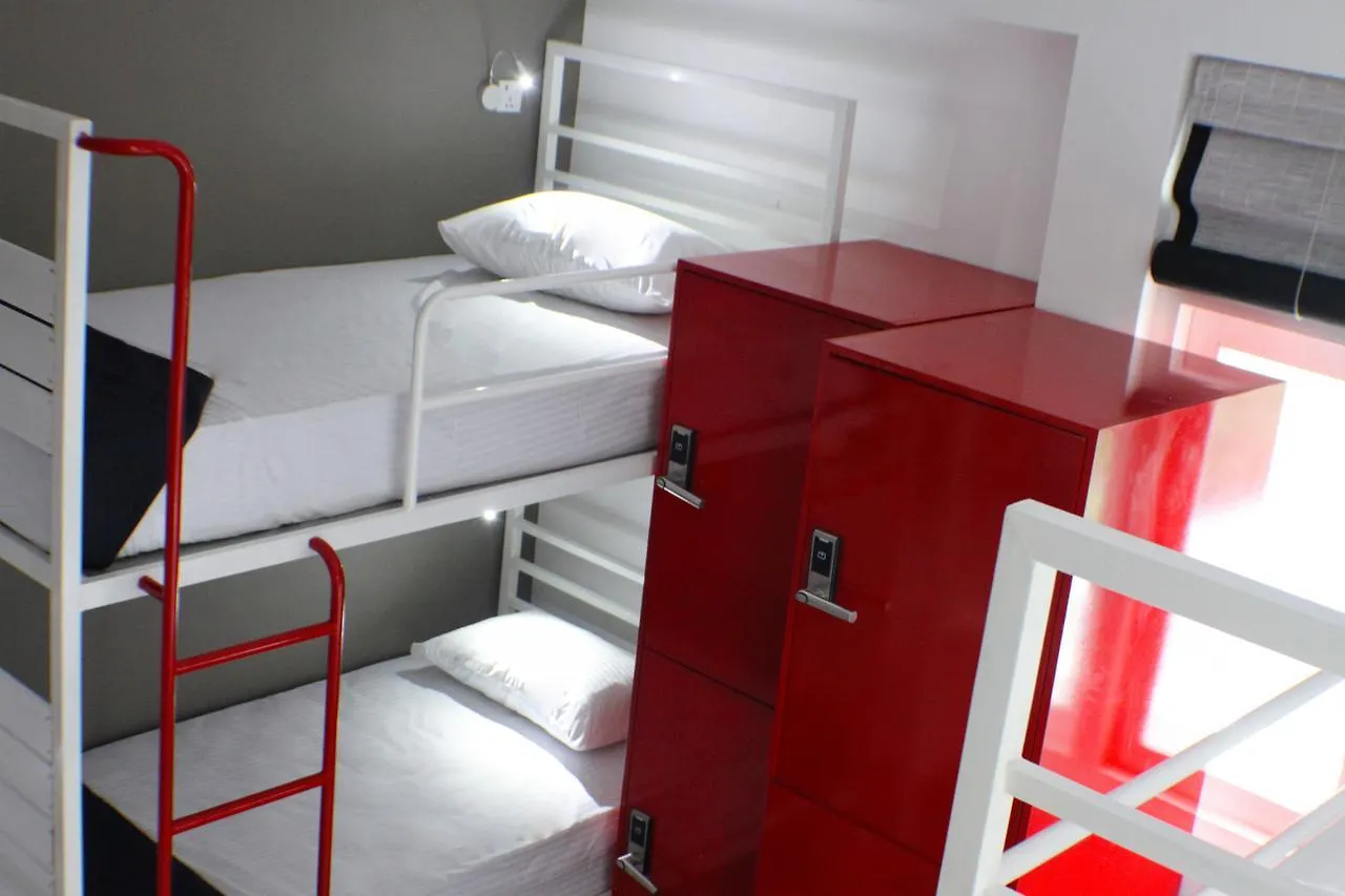Hangover Hostels Signature @ Colombo City