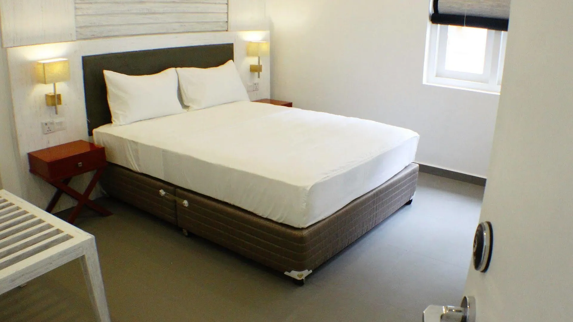 Hangover Hostels Signature @ Colombo City